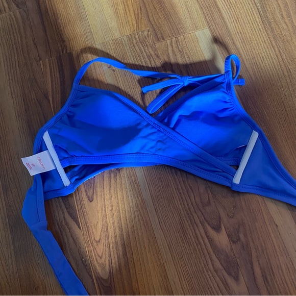 Xhilaration halter criss-cross blue/purple bikini top with pattern - Picture 3 of 5